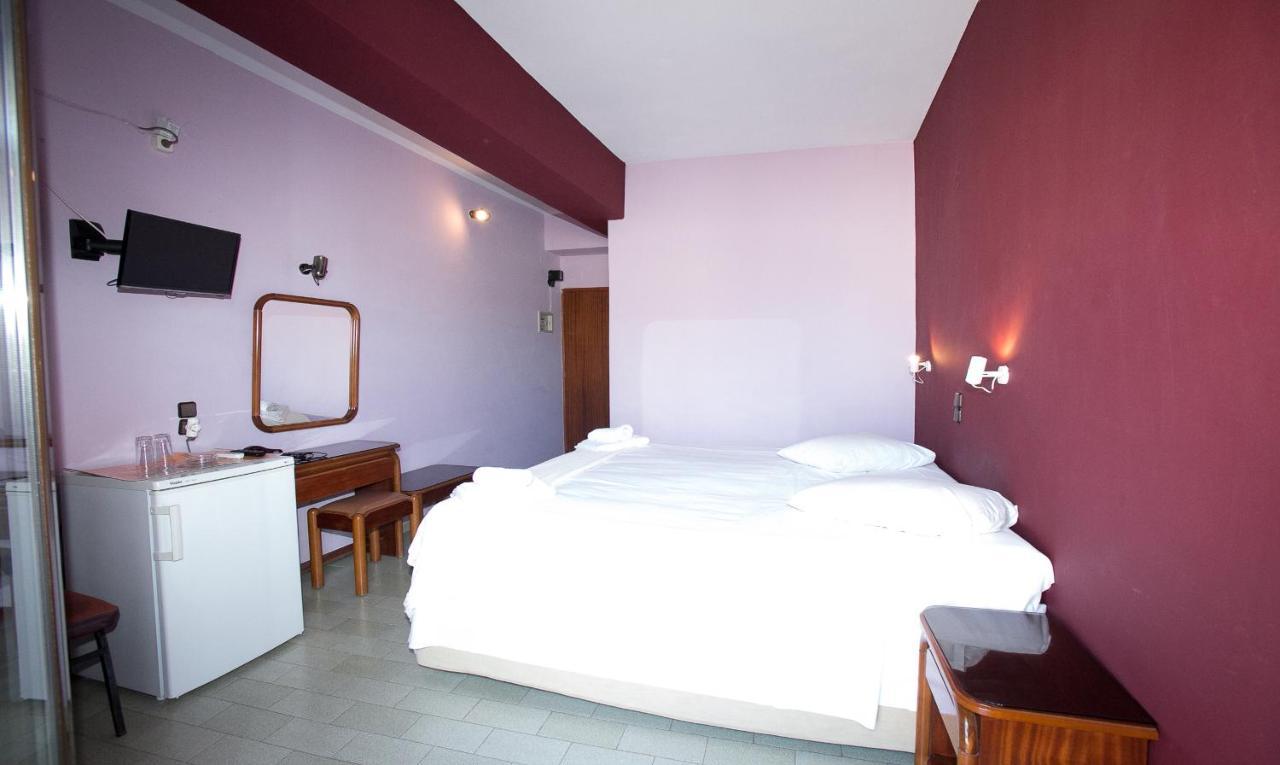 Petania Hotel & Apartments Ликсури Экстерьер фото