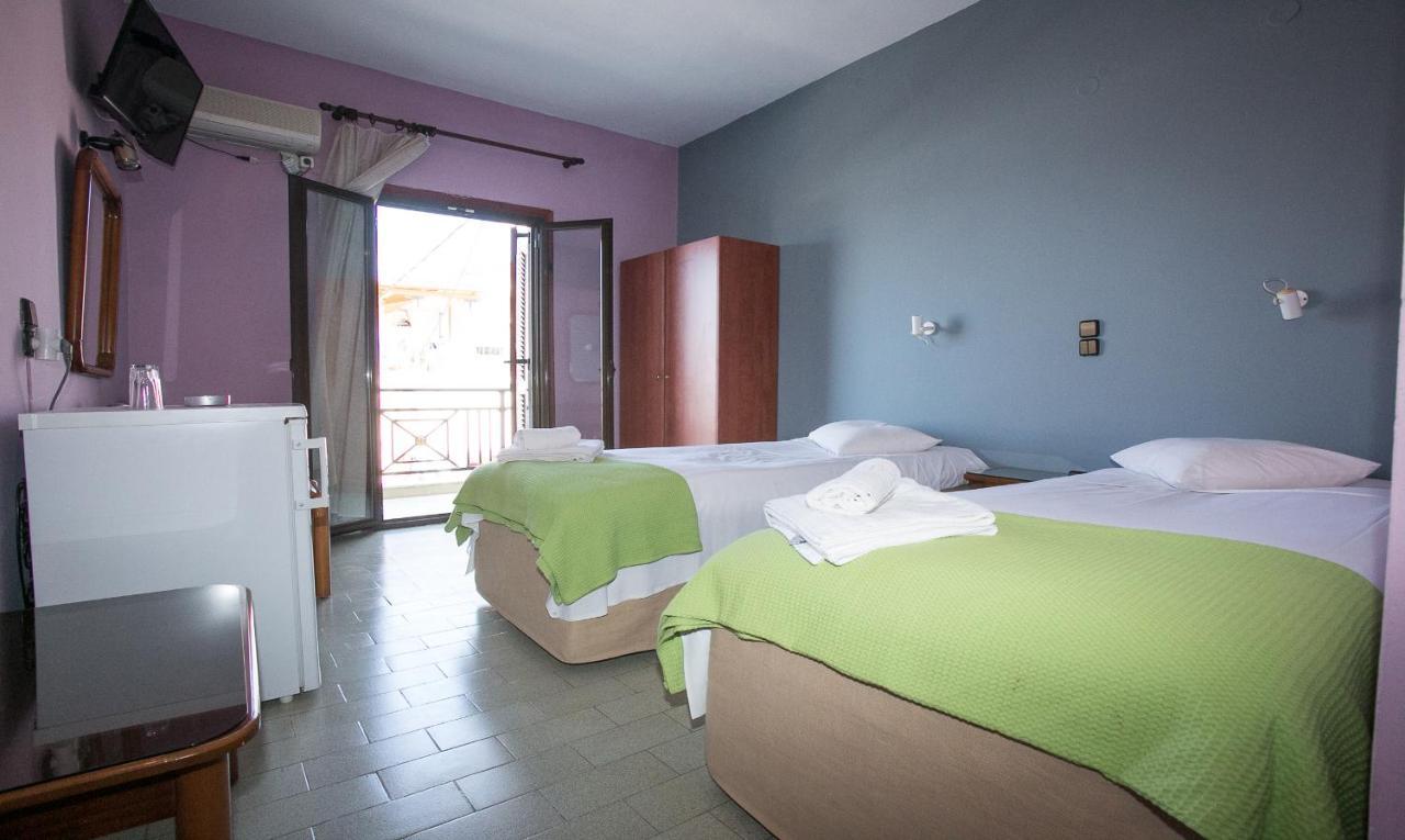 Petania Hotel & Apartments Ликсури Экстерьер фото